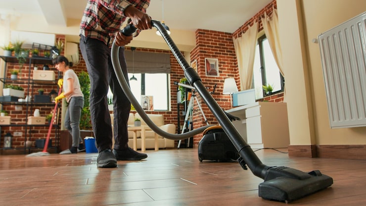 Why Every Apartment Building Needs Professional VvE Cleaning Services